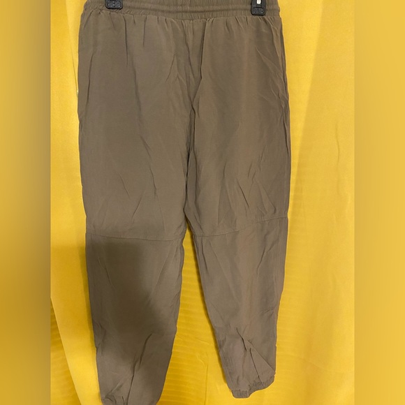 Parachute Pants - Picture 2 of 3